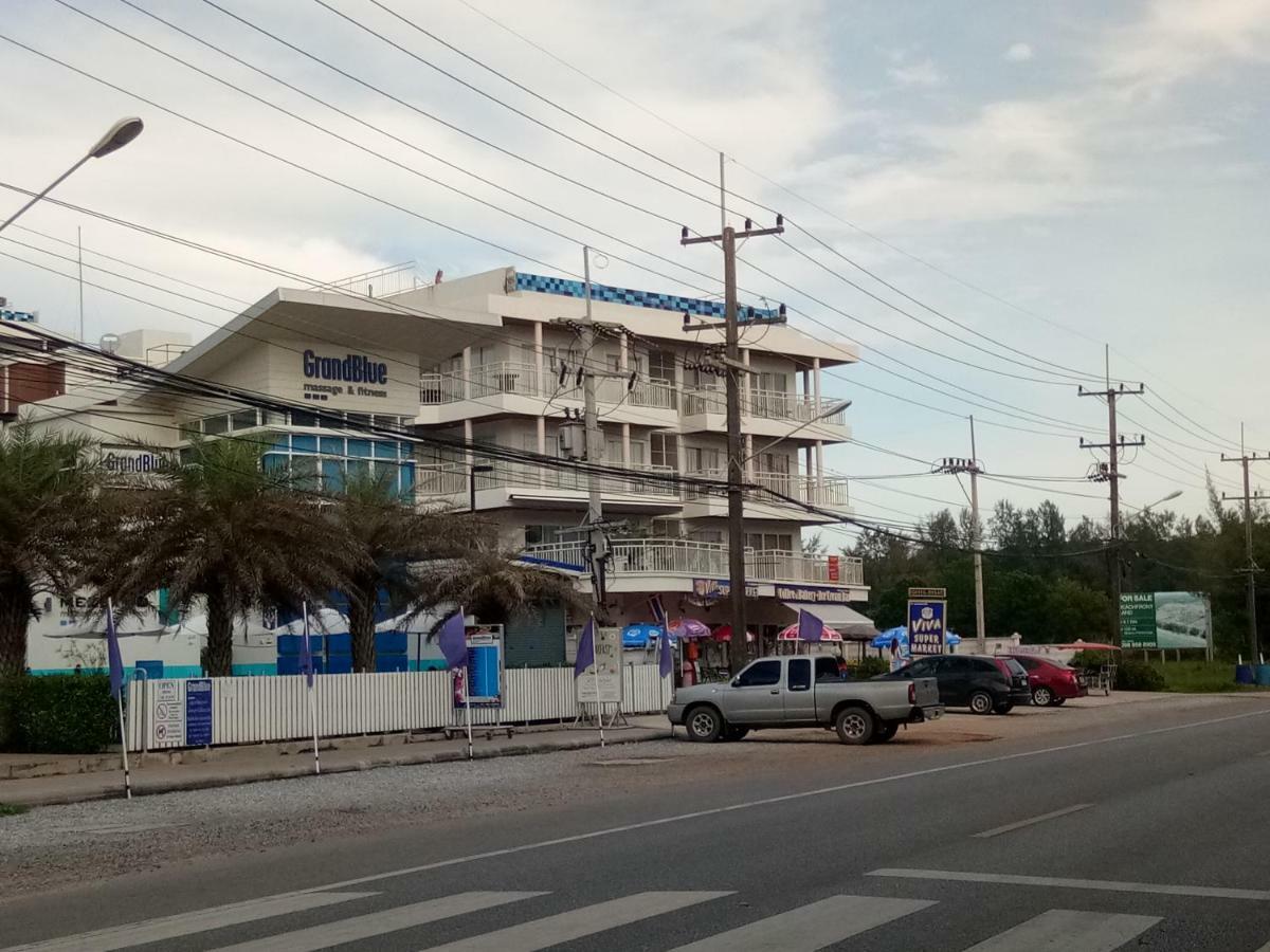 Grandbeach Condo By Malai Rayong Bagian luar foto