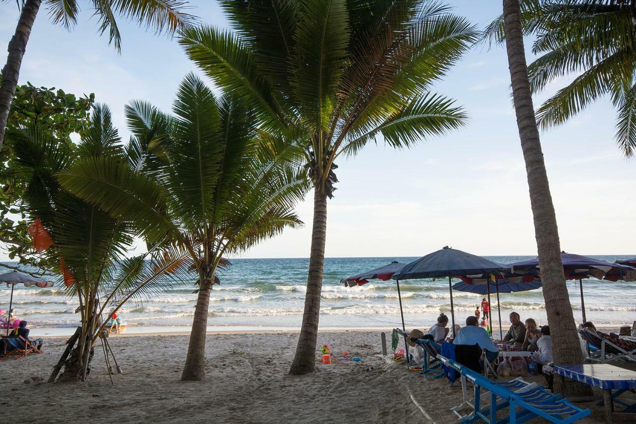 Grandbeach Condo By Malai Rayong Bagian luar foto
